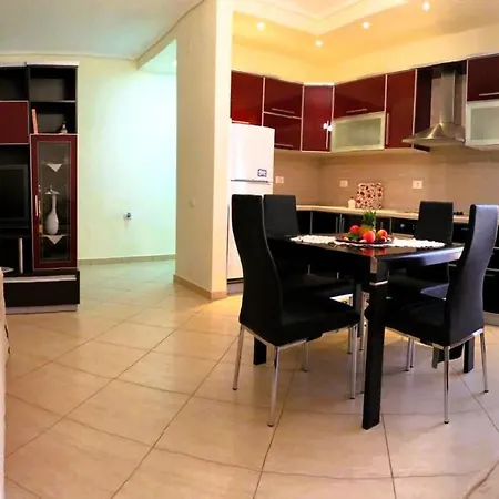 Lungomare Beachfront Apartment Vlore